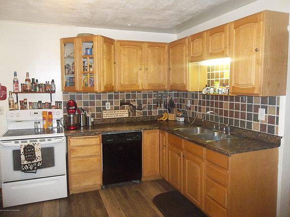 3rd image of 420 Sage St