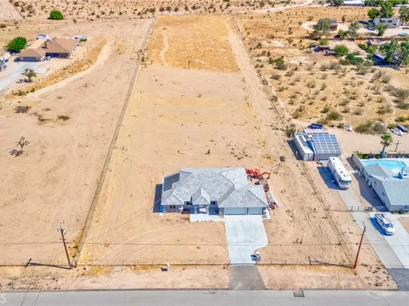 18702 Atlantic St, Hesperia, CA 92345