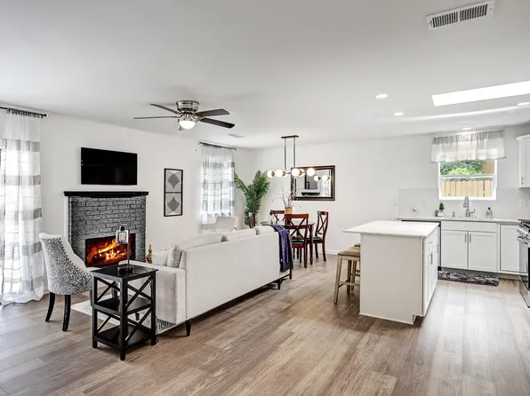 1708 Kirby St NE, Albuquerque, NM 87112