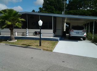 8 Plantation Ave, Debary, FL 32713