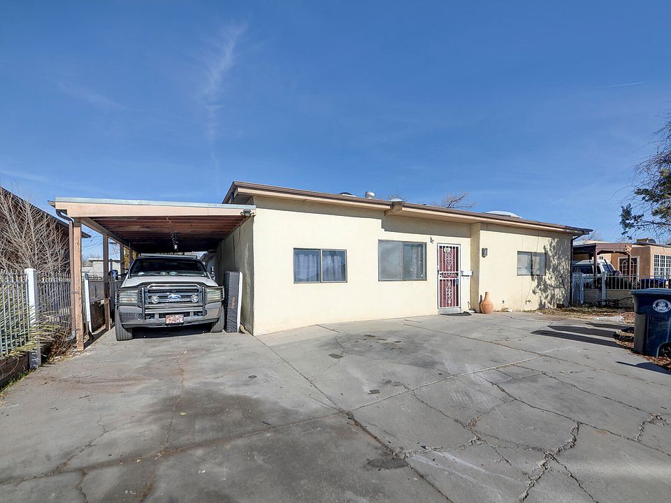 1st image of 1013 La Luz Dr NW