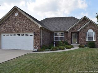 5427 Hawthorn Gln, Charlestown, IN 47111