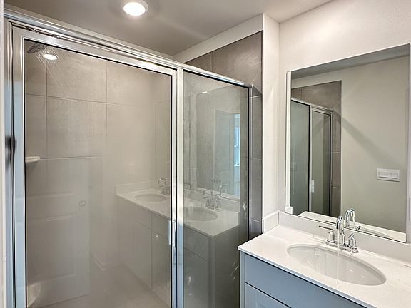 4th image of 3884 Holland Grove Rd