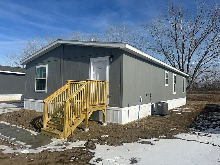 3607 Warren Ct — Photo 13