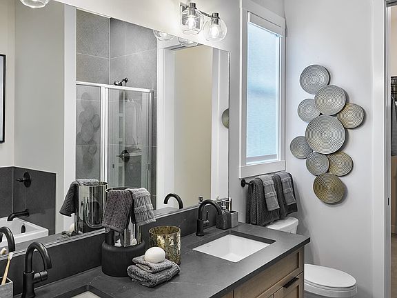 Ensuite of the York showhome in Rockland Park by Brookfield Residential