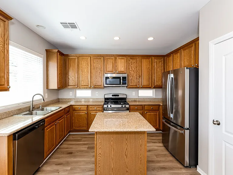 643 Calamus Palm Pl — Photo 9