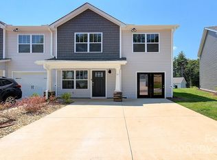 11 Malcolm Ct, Candler, NC 28715