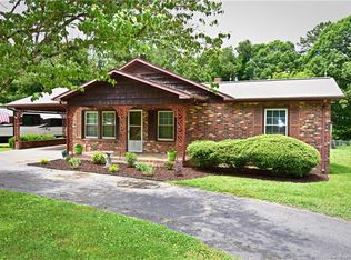 126 Mills Garden Rd, Statesville, NC 28625
