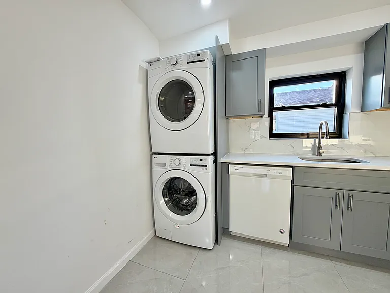 216 Monahan Ave #2 — Photo 13