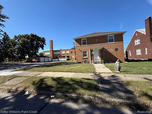 3rd image of 1114 1st St