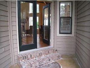 4th image of 160 Cove Dr