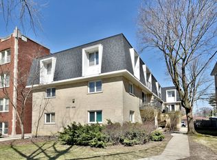 456 Washington Blvd APT 1B, Oak Park, IL 60302