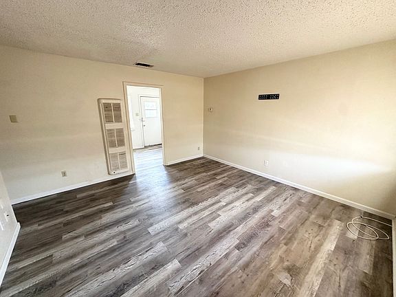 2nd image of 4723 Crockett Ave