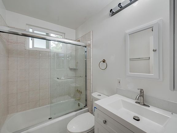 4th image of 1066 Marigold Ct