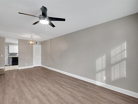 4th image of 123 Trailside Ln