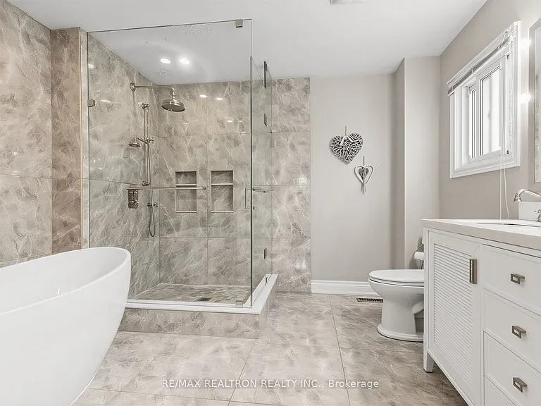 210 Westmount Blvd — Photo 24