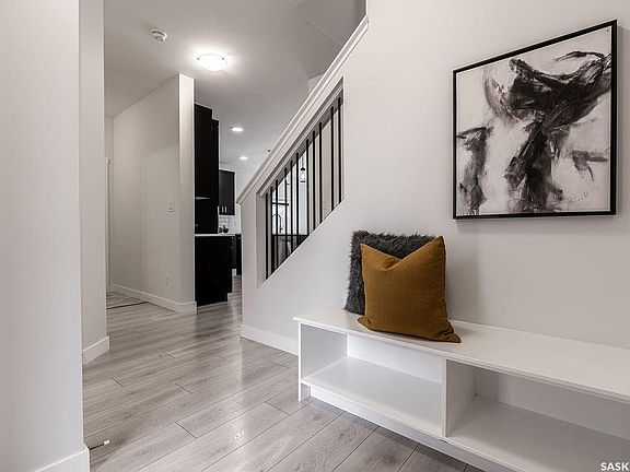 3rd image of 213 Dubois CRESCENT