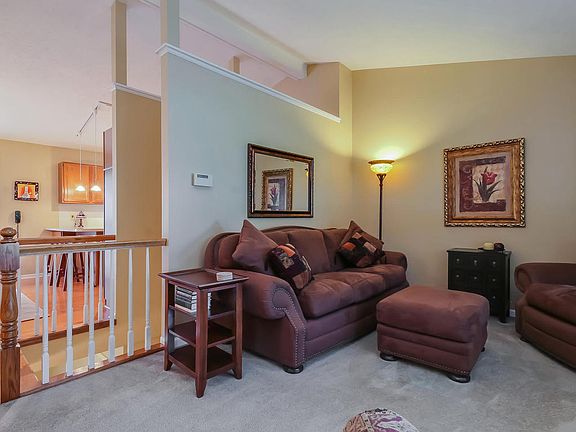 5th image of 3240 Nobb Hill Dr