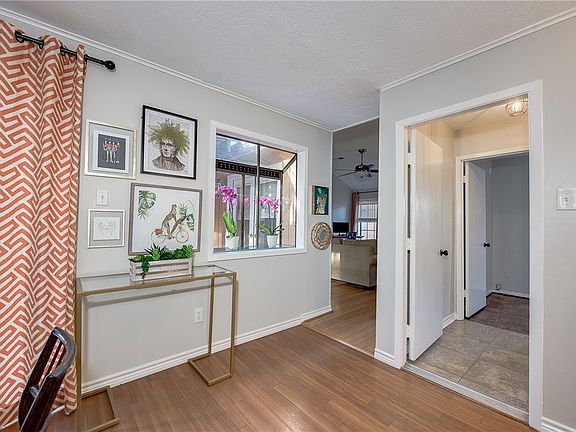 5th image of 1301 Hardwood Ln