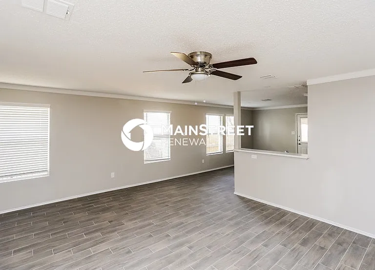 101 Crystalwood Dr — Photo 12