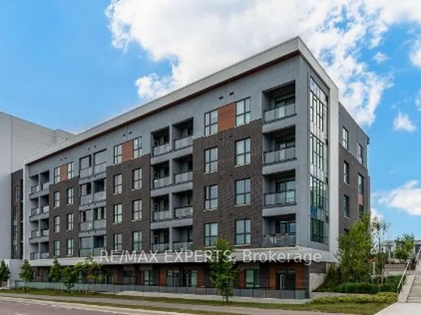 95 Dundas St W #206, Oakville, ON L6M 4L9