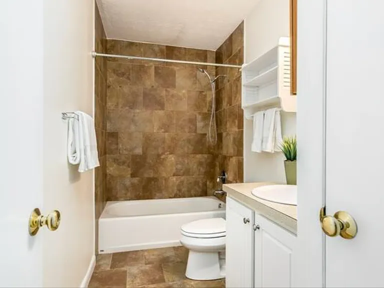 3245 Summerdale Ln — Photo 15