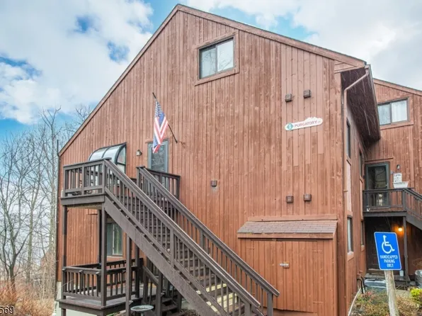 1 Purgatory Ct #10, Vernon Twp., NJ 07462