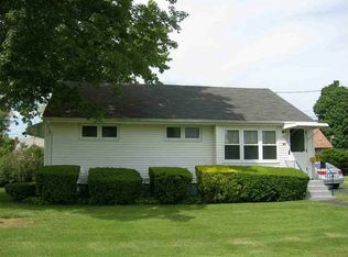 89 Norwood St, Swansea, MA 02777