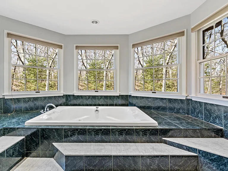 25 Dale Hill Dr — Photo 17