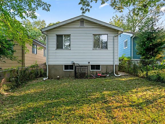 5th image of 241 Gladys Ave #B
