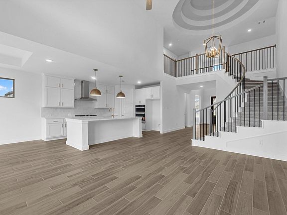 3rd image of 27039 Costa Creek Dr