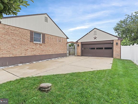 4th image of 4622 Griffin Dr