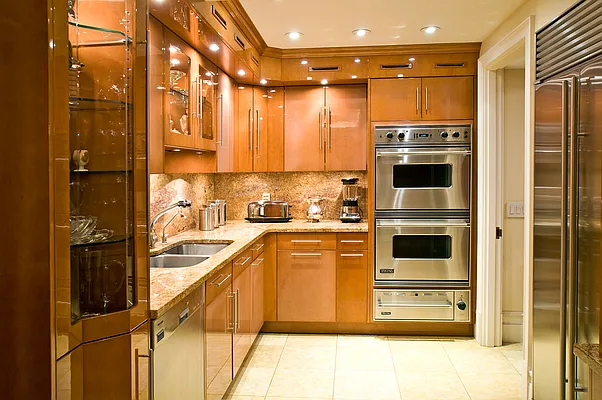Sold by Corcoran | media 21