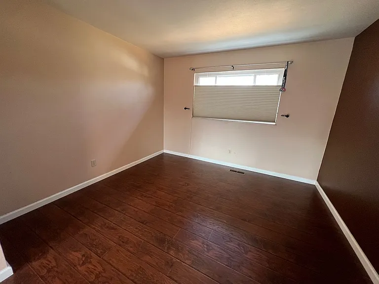15605 Highcroft Dr — Photo 15
