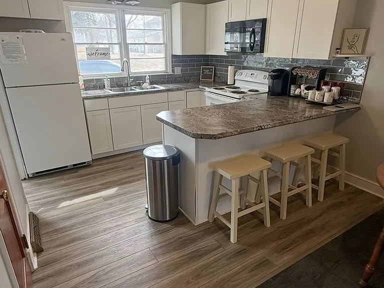 725 E Haggard Ave — Photo 13