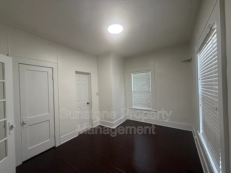 103 W 3rd St — Photo 11