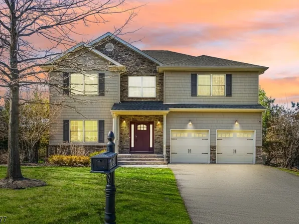 2 Himsl Ct, West Orange Twp., NJ 07052