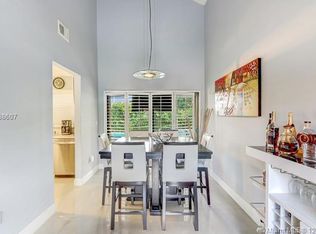 461 SW 87th Ct, Miami, FL 33174