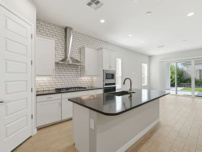 5028 E Shady Glen Ave — Photo 13