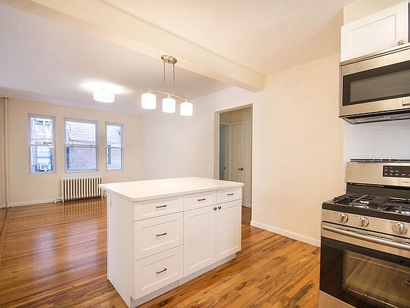 3rd image of 1-3449 Knox Pl #1
