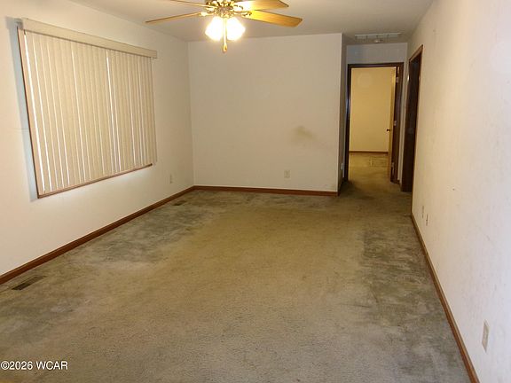 3rd image of 2407 E Breese Rd