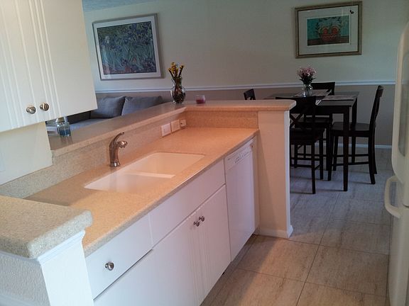 4th image of 2366 E Mall Dr APT 316