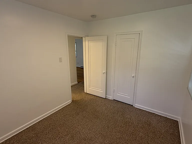 2525 S Clayton St — Photo 42