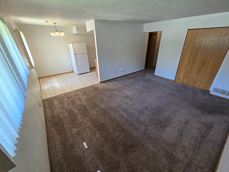 530 23rd St #2 — Photo 3