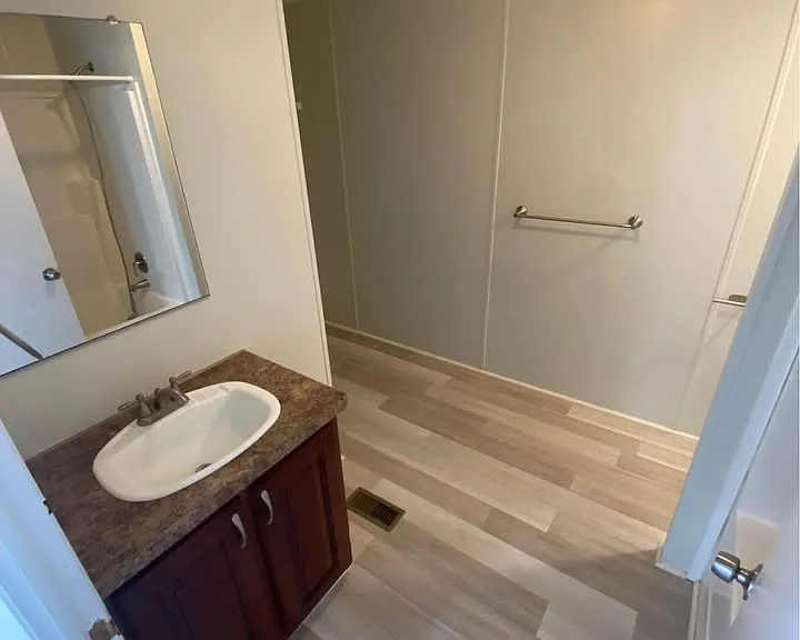 2550 E Shotwell St #7 — Photo 9