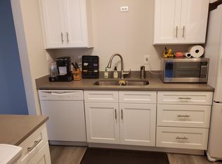 1120 Wagon Wheel Rd, Hopkins, MN 55343