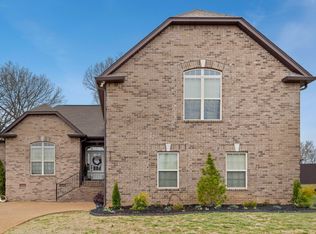 215 Bedrock Dr, White House, TN 37188