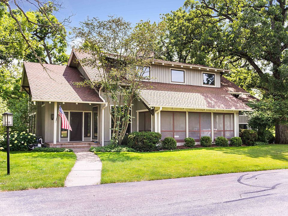 1st image of 380 Merry Oaks Dr