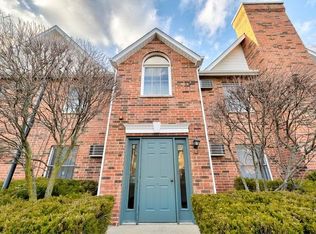 1360 Cunat Ct APT 2A, Lake In The Hills, IL 60156