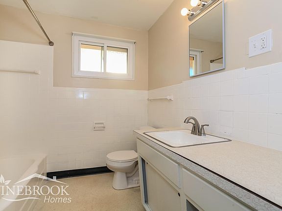 2nd image of 4620 Hedgewood Dr